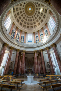 Interior of St. Elizabeth's, Roman Catholic church in Nuremberg, Bavaria, Germany Interior of St. Elizabeth's, Roman Catholic church in Nuremberg, Bavaria, Germany